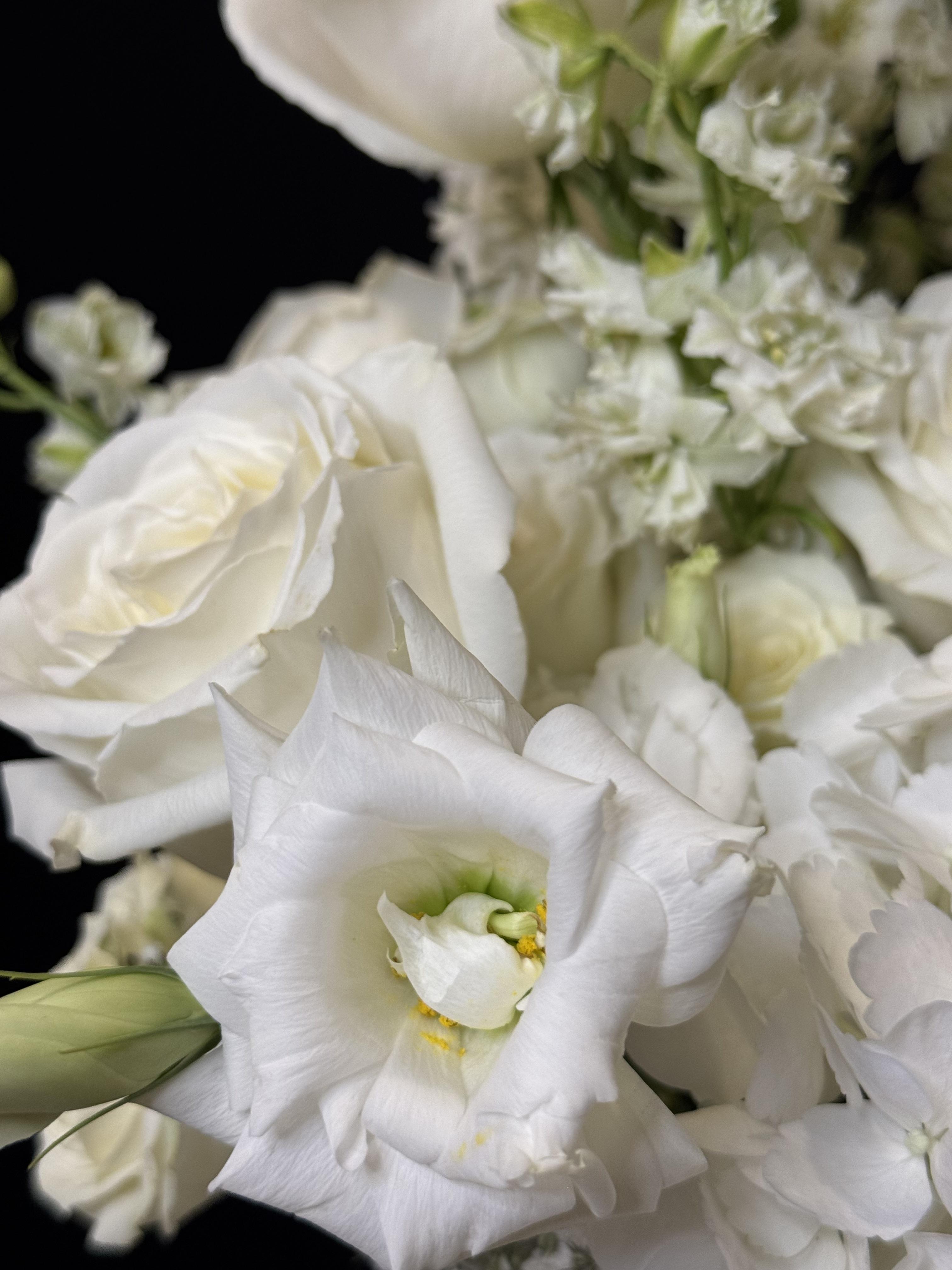 Timeless Grace Centerpiece - image 4
