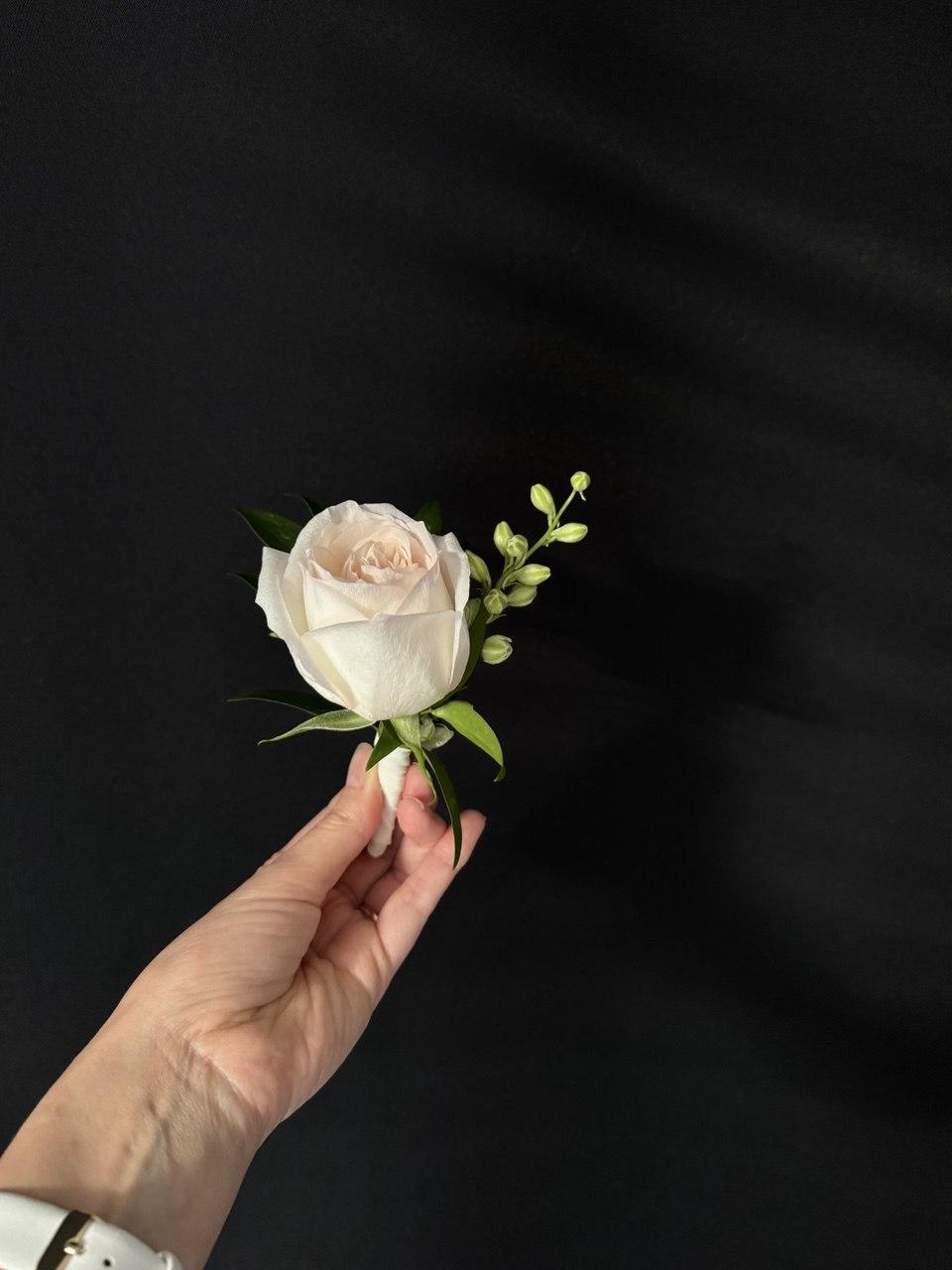 Quiet Beauty Boutonnieres - image 4